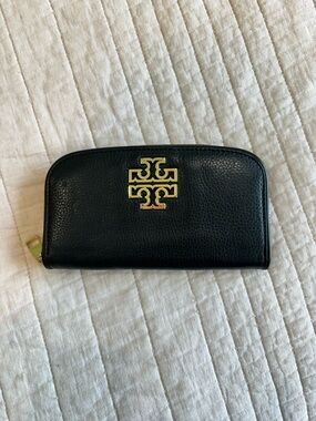 Tory Burch Black Leather Zip Card Holder with Gold Logo